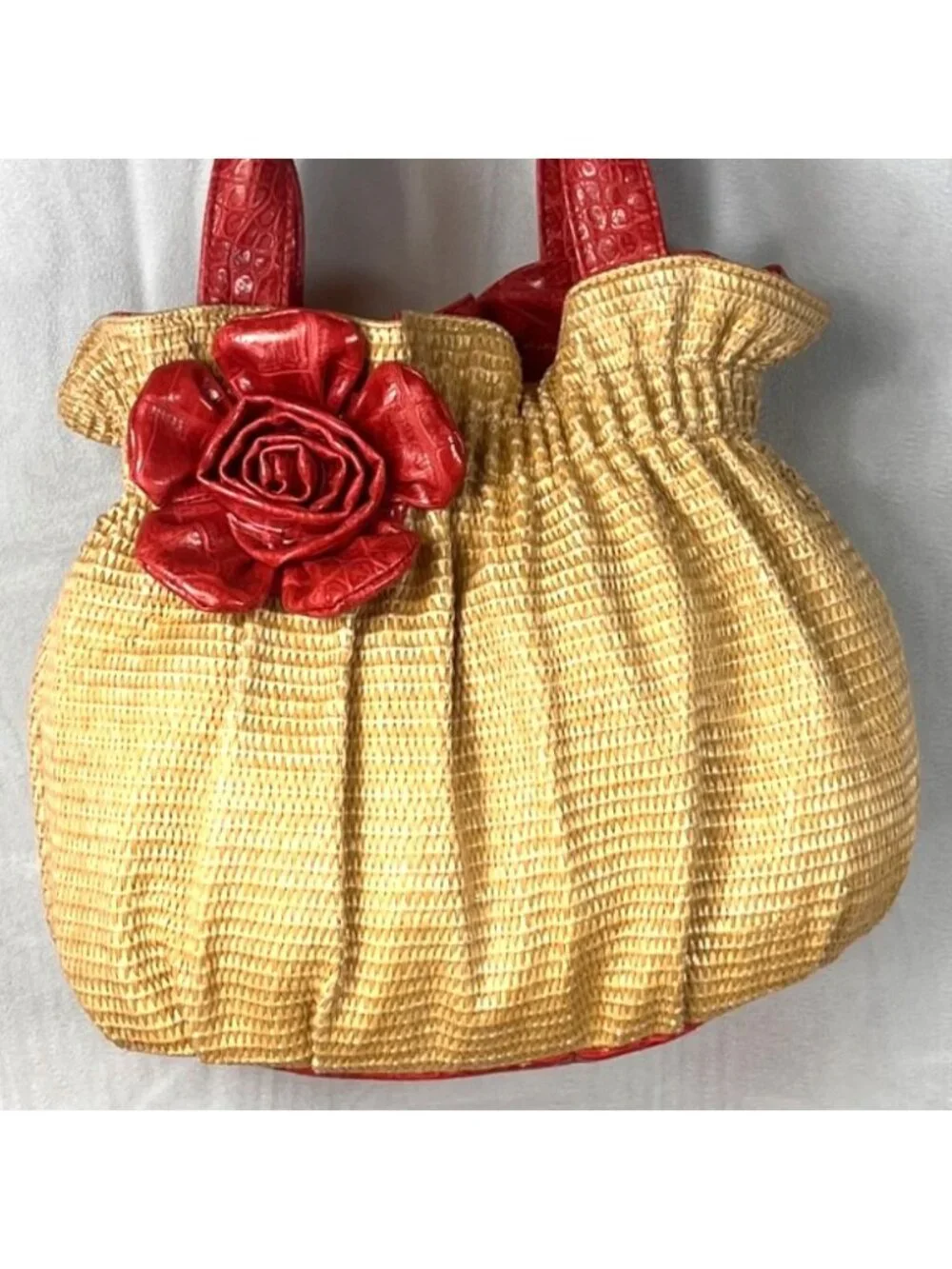 Vintage Bueno Tan Woven Straw Red Faux Leather Flower Satchel Purse Summer Bag